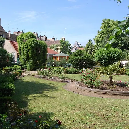 Bed & Breakfast La Maison De Gisele Moulins (Allier)